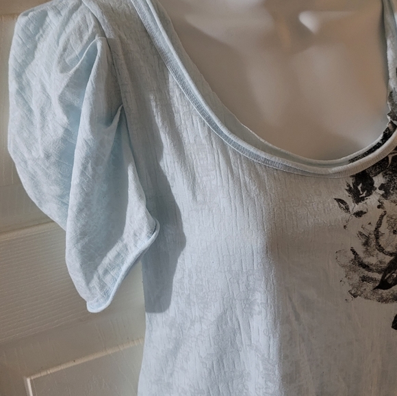 Baby Blue Short-sleeved Shirt - Picture 3 of 4